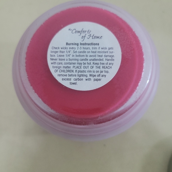 The Home Collection Hot Baked Apple Pie Scented Candle Comforts Of Home - Picture 8 of 10